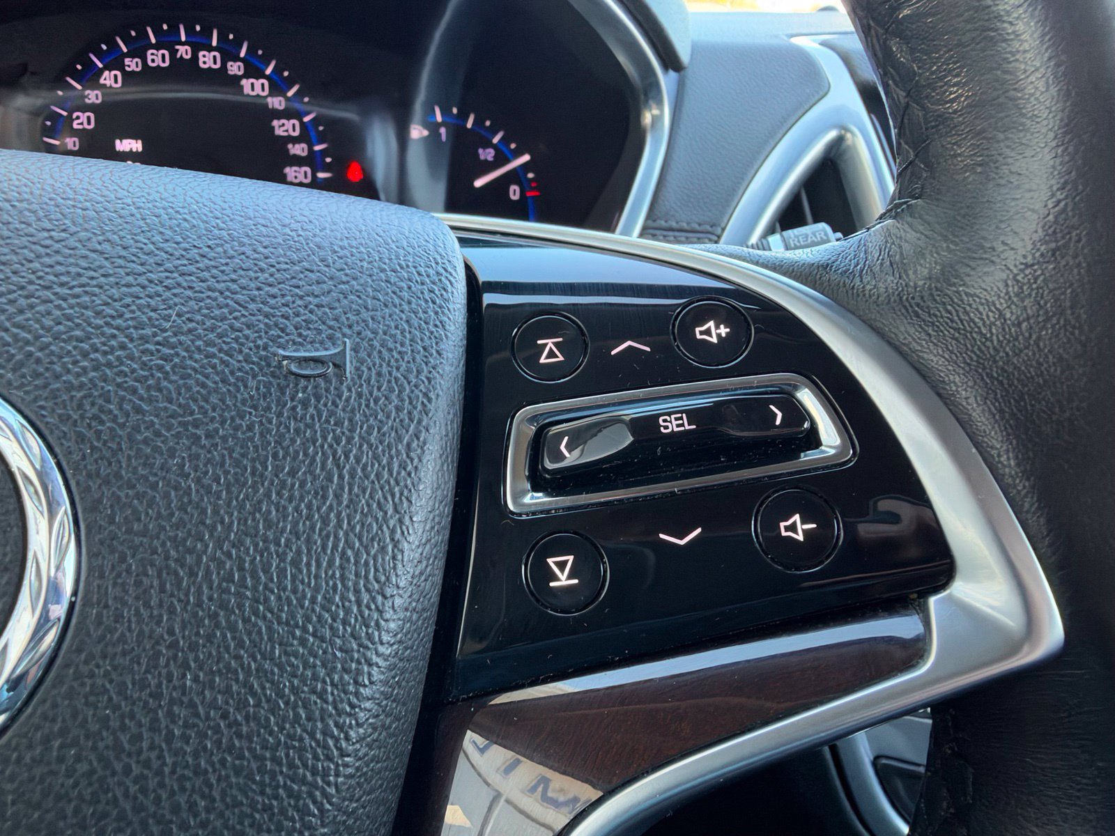 Used 2014 Cadillac SRX Performance w/ Driver Awareness Package FWD image 22