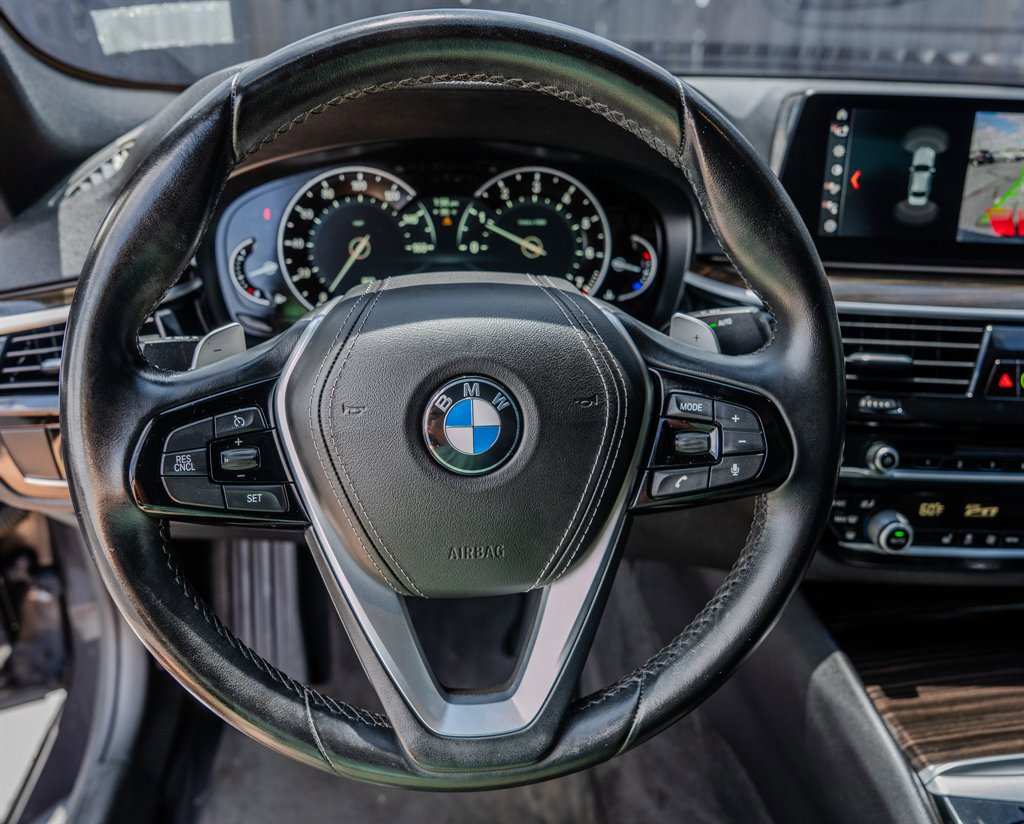 Used 2019 BMW 530i w/ Convenience Package RWD image 15