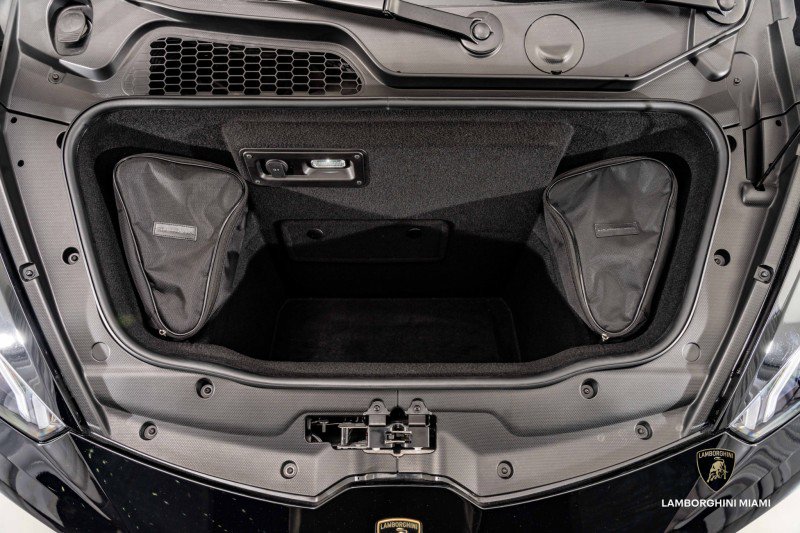 Used 2018 Lamborghini Huracan LP 580-2 image 5