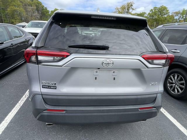 Used 2022 Toyota RAV4 XLE w/ Convenience Package image 8