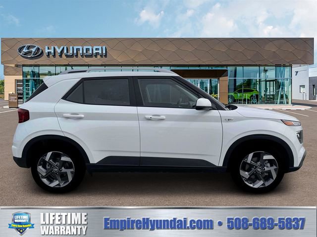 New 2026 Hyundai Venue SEL FWD image 9