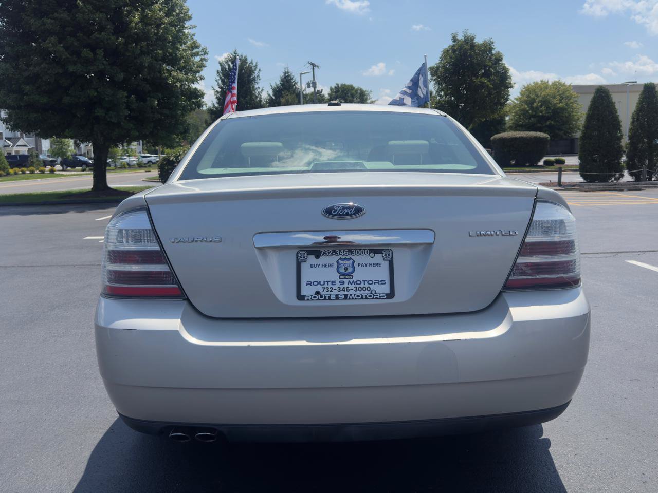 Used 2008 Ford Taurus Limited FWD image 5
