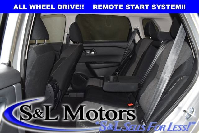Used 2025 Nissan Rogue SV AWD/4WD image 30