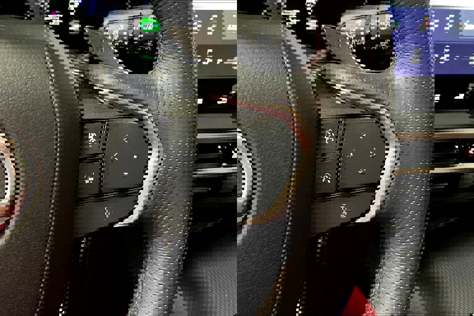 Used 2024 Lexus RX 500h F Sport image 23