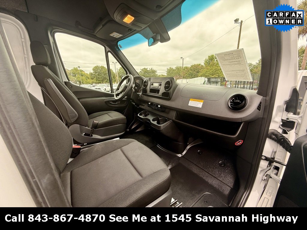 Used 2023 Mercedes-Benz Sprinter 2500 image 4