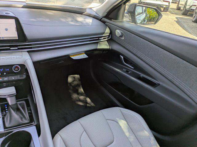 New 2026 Hyundai Elantra Limited FWD image 13