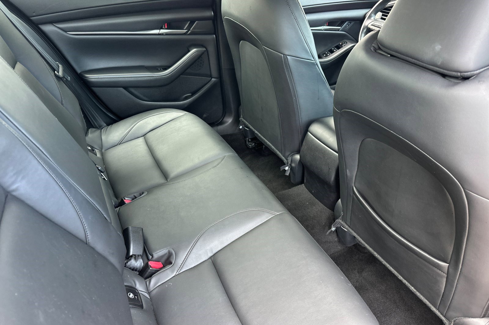 Used 2022 MAZDA MAZDA3 s image 29