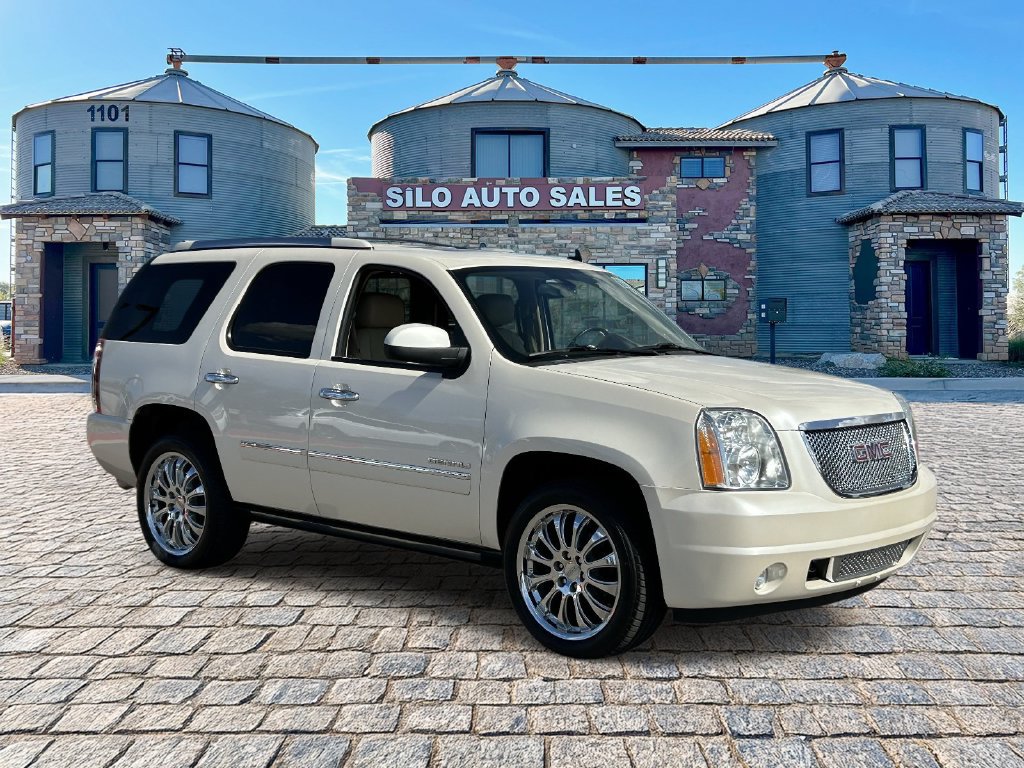 Used 2014 GMC Yukon Denali AWD/4WD image 7