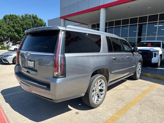 Used 2019 Cadillac Escalade ESV Platinum AWD/4WD image 7