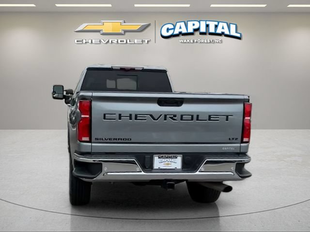 Used 2025 Chevrolet Silverado 2500 LTZ w/ LTZ Plus Package AWD/4WD image 4