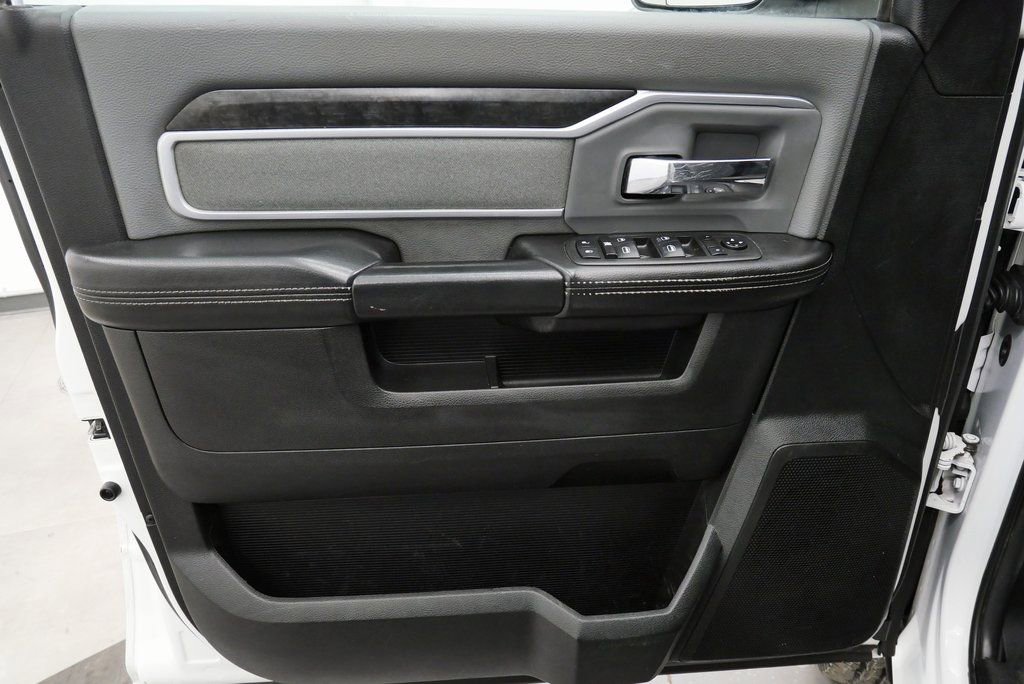 Used 2021 RAM 3500 Big Horn image 14