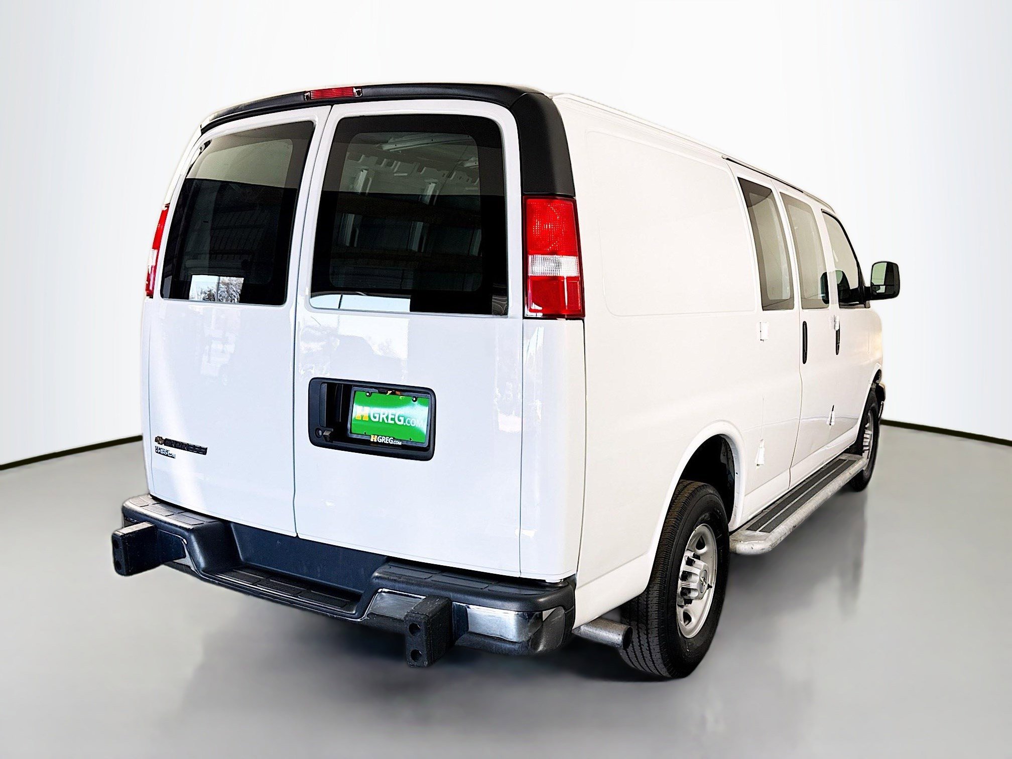 Used 2023 Chevrolet Express 2500 w/ Driver Convenience Package image 10