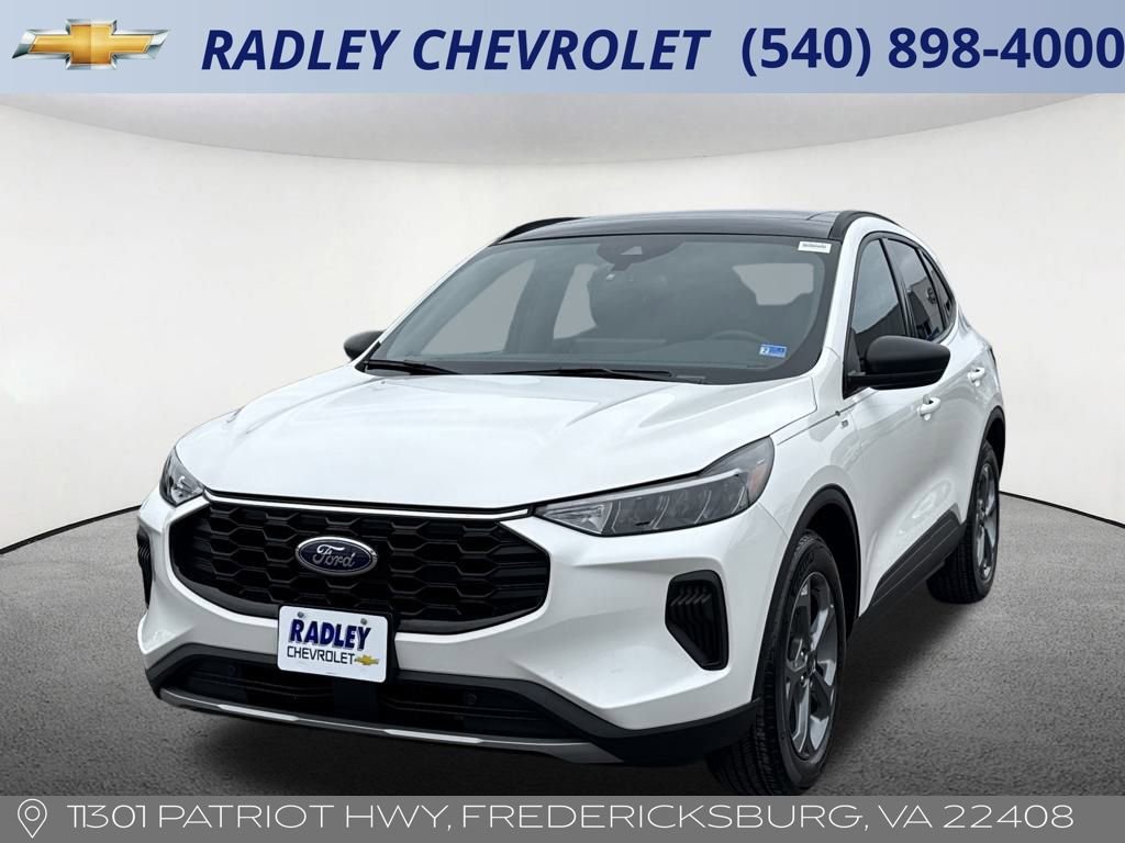 Used 2025 Ford Escape ST-Line w/ Equipment Group 301A