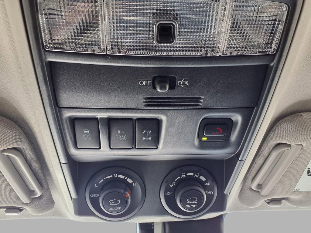 Used 2024 Toyota 4Runner TRD Off-Road image 5