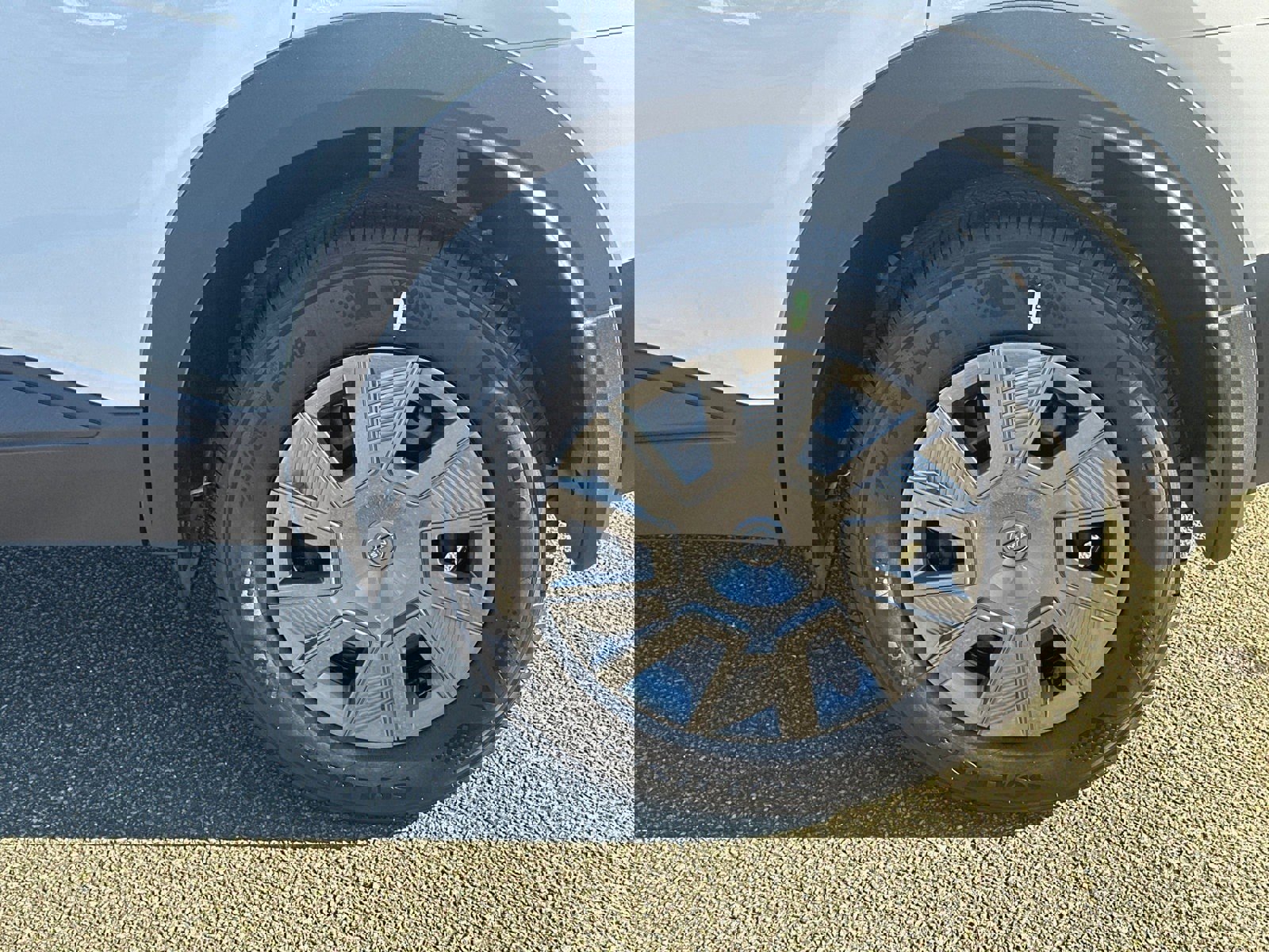 New 2026 Nissan Kicks S image 19