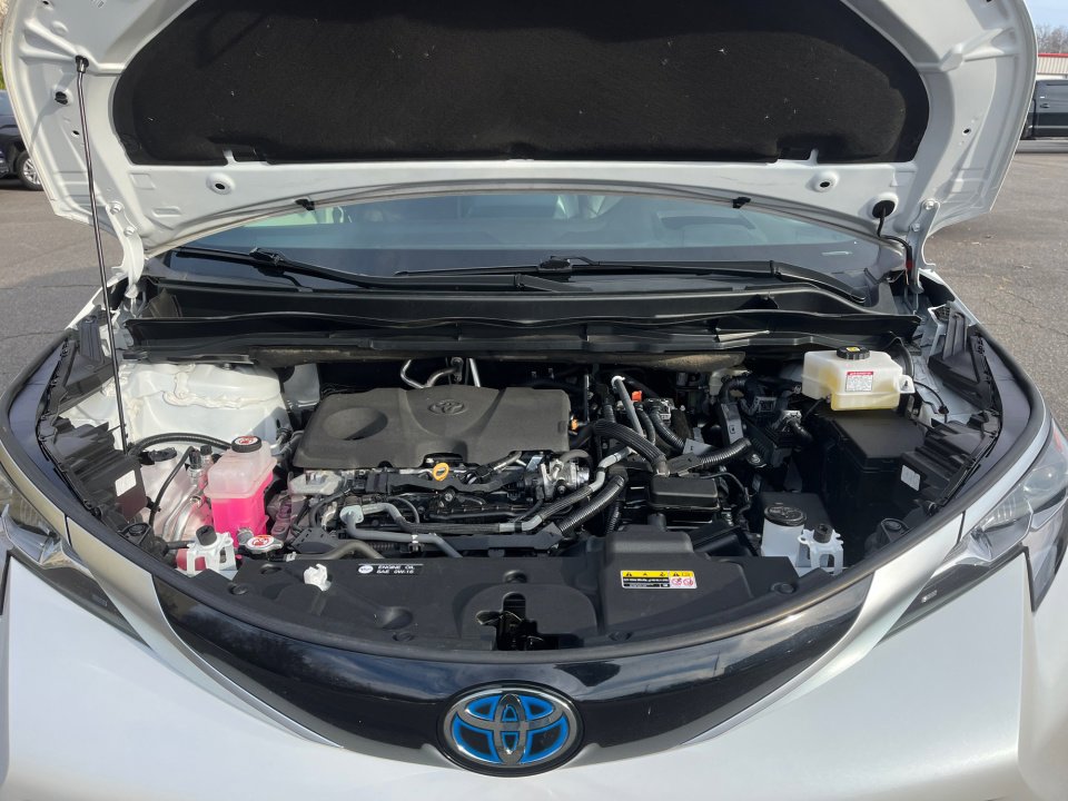 Certified 2023 Toyota Sienna Platinum image 20