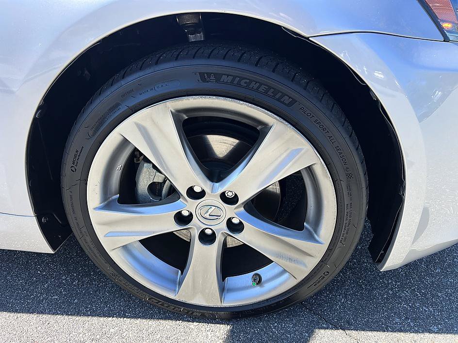 Used 2012 Lexus IS 250C w/ Luxury Pkg RWD image 12