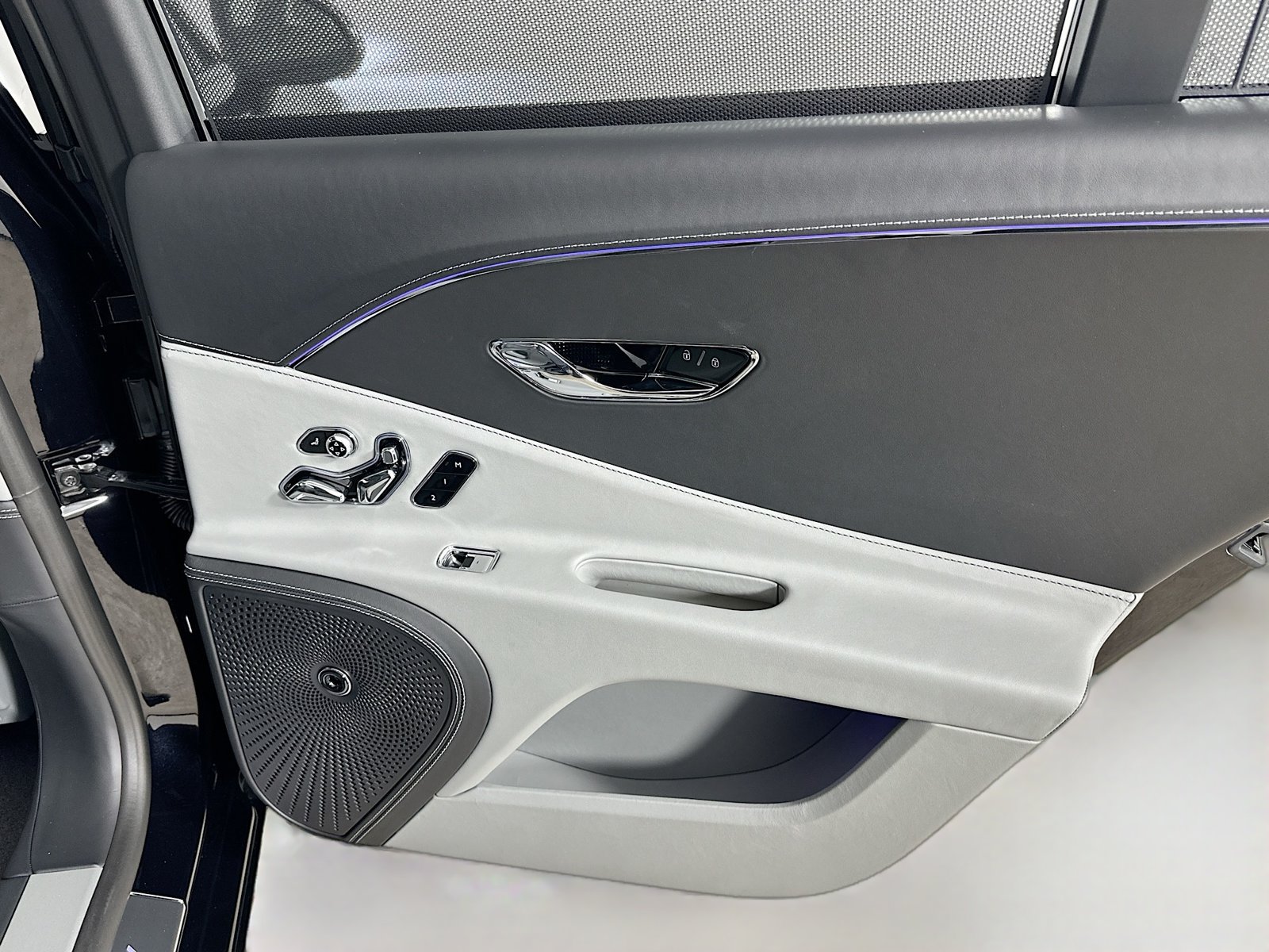 New 2026 Bentley Flying Spur V8 AWD/4WD image 46