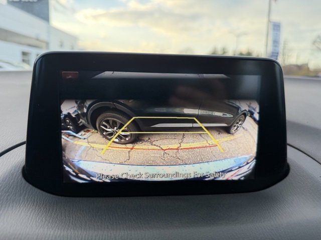 Used 2018 MAZDA MAZDA3 Sport w/ Preferred Equipment Package image 4