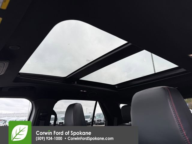 Certified 2025 Ford Explorer ST image 38