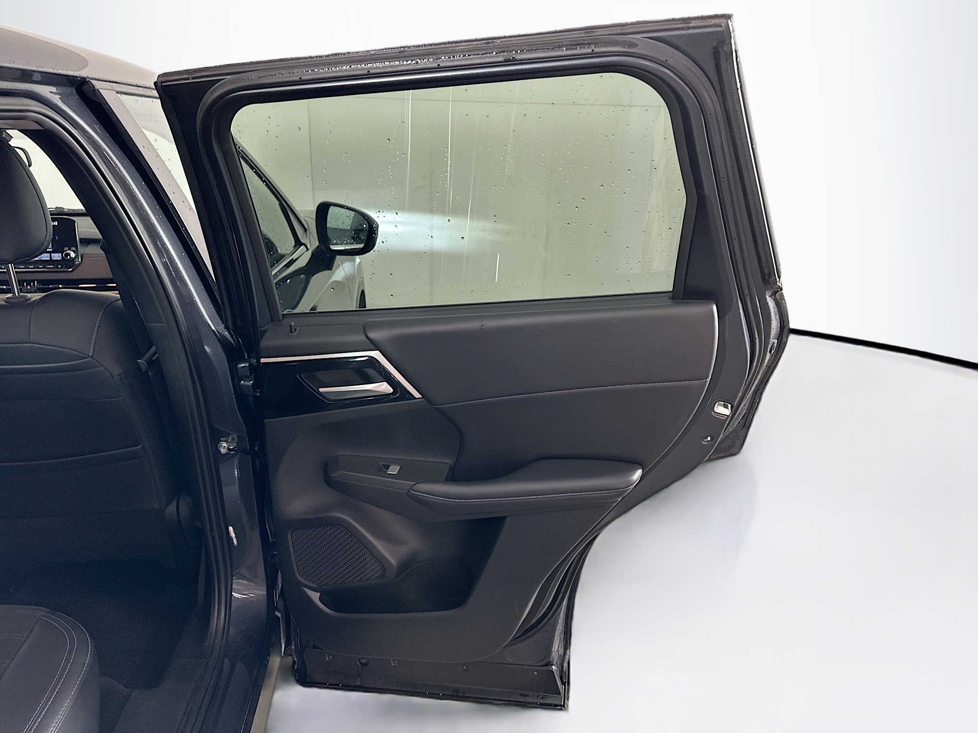 Used 2024 Mitsubishi Outlander SE image 30