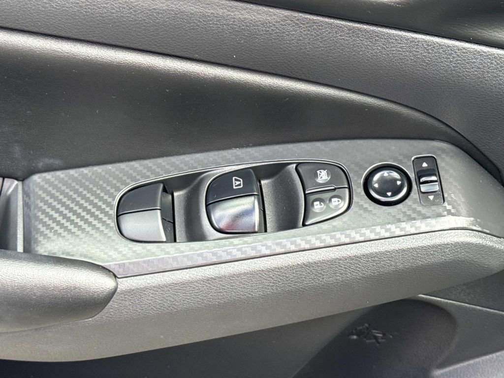 Certified 2025 Nissan Altima 2.5 S image 17