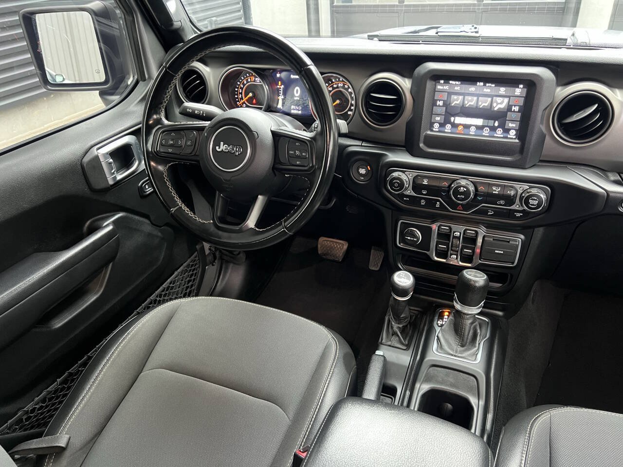 Used 2020 Jeep Wrangler Unlimited Sport AWD/4WD image 23