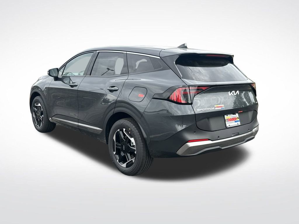 New 2026 Kia Sportage S image 3