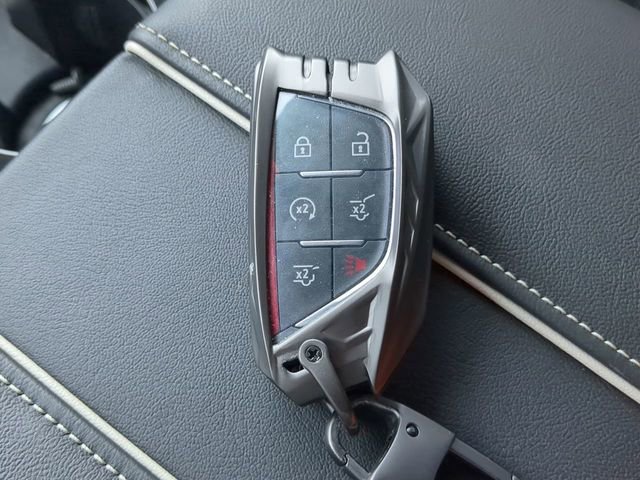 Used 2024 Cadillac Escalade V w/ LPO, ONYX Package image 41