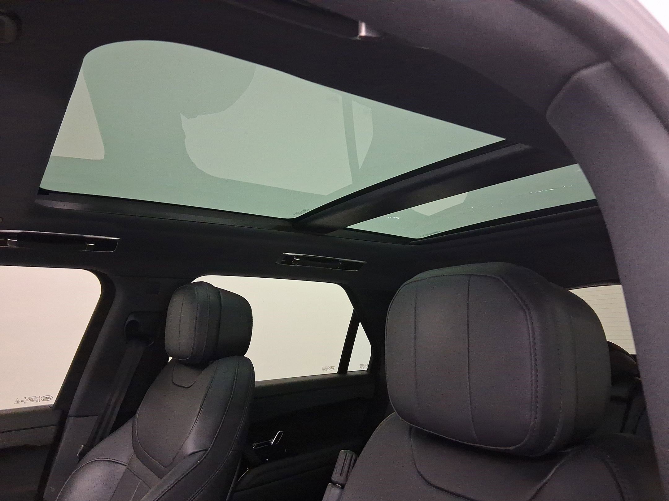 Used 2023 Land Rover Range Rover Sport SE Dynamic image 14