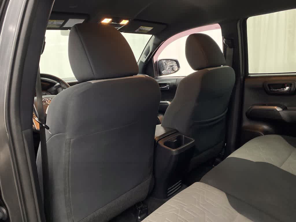 Used 2020 Toyota Tacoma TRD Off-Road AWD/4WD image 15