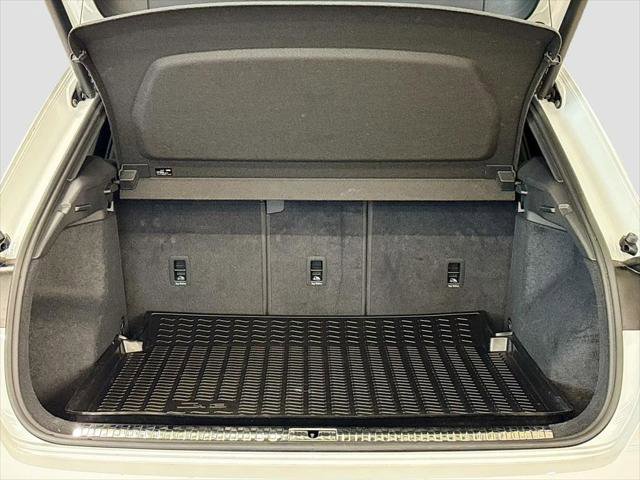 Certified 2022 Audi Q3 2.0T Premium w/ Convenience Package AWD/4WD image 21