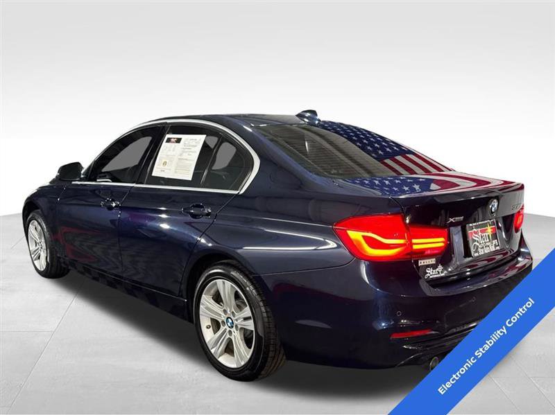 Used 2017 BMW 330i xDrive Sedan image 7