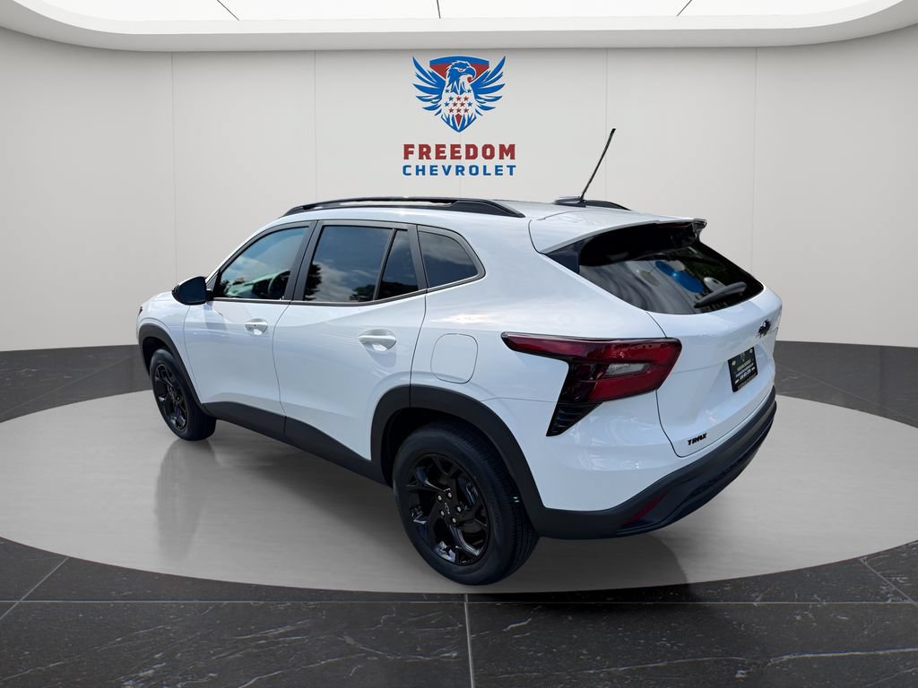 New 2026 Chevrolet Trax LT w/ Driver Confidence Package FWD image 4