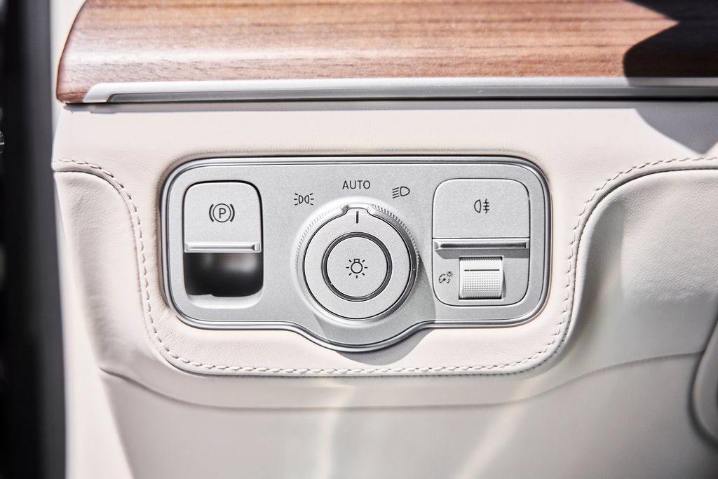 Used 2026 Mercedes-Benz Maybach GLS 600 4MATIC image 61