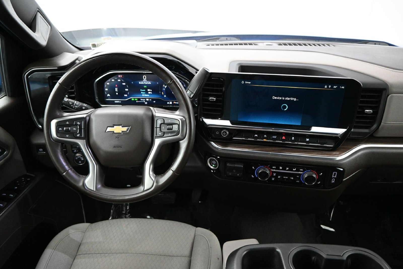 Used 2025 Chevrolet Silverado 1500 LT AWD/4WD image 11