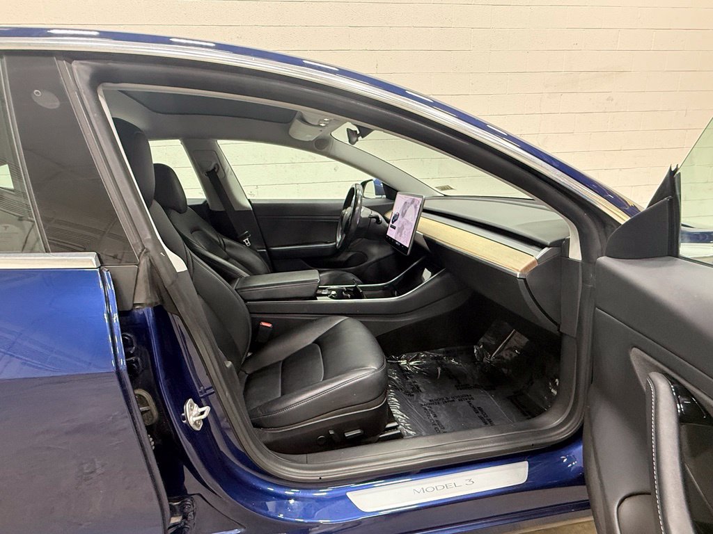 Used 2019 Tesla Model 3 Standard Range Plus RWD image 34