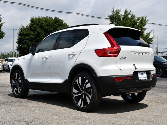 New 2025 Volvo XC40 B5 Plus w/ Protection Package Premier image 5