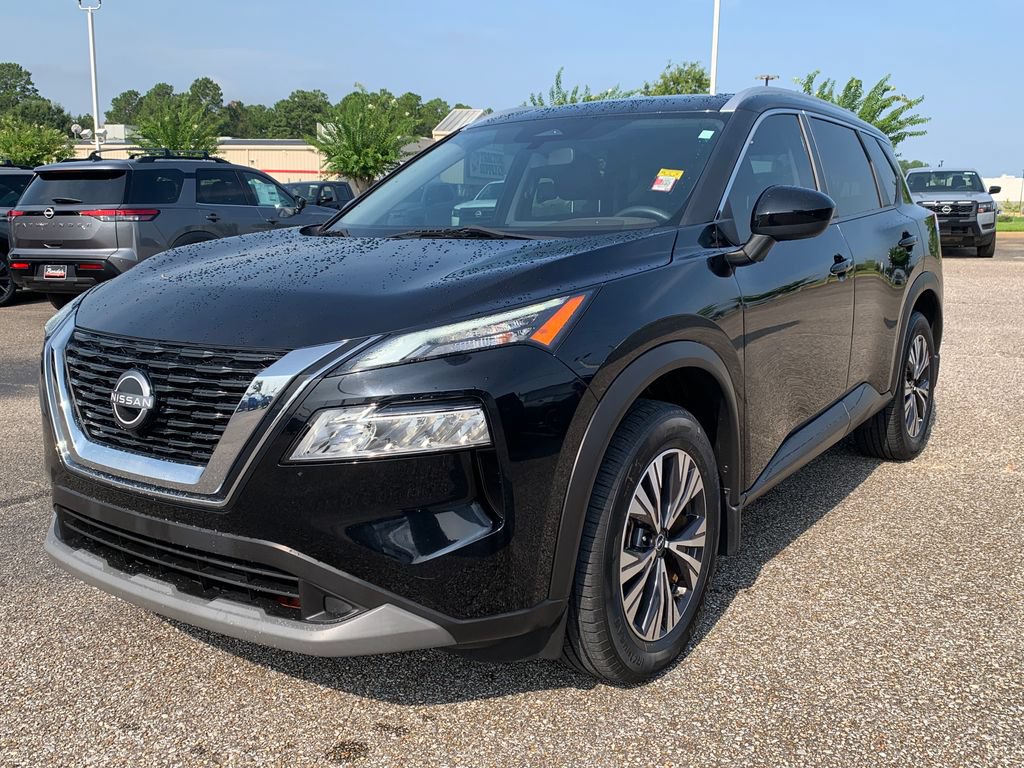 Used 2023 Nissan Rogue SV w/ SV Premium B Package FWD image 4