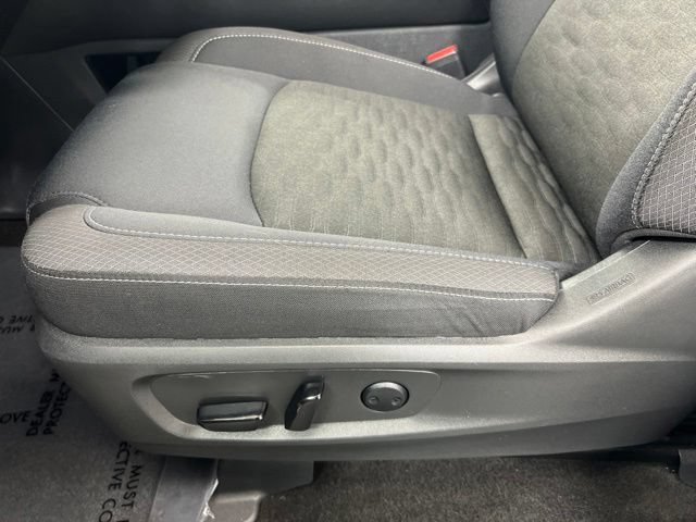 Used 2025 Nissan Pathfinder SV AWD/4WD image 15