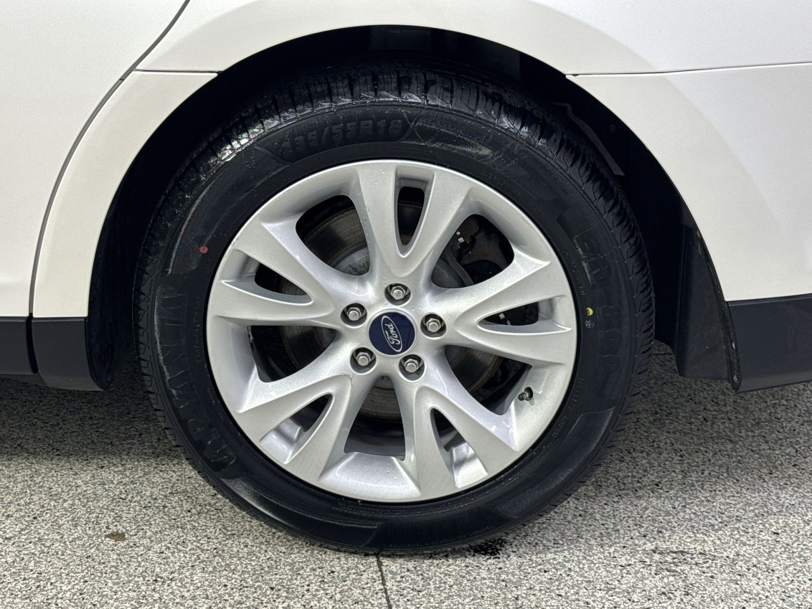Used 2012 Ford Taurus SEL FWD image 24