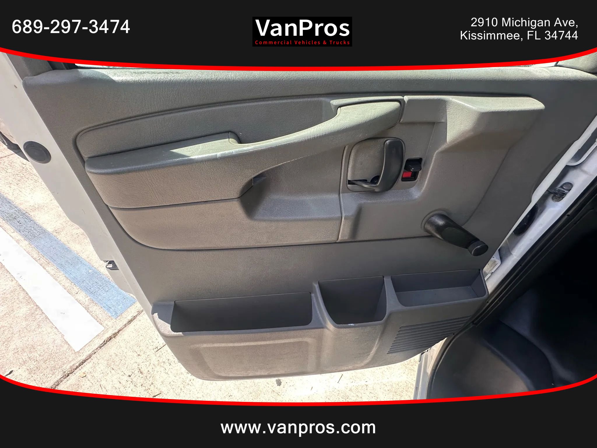 Used 2012 Chevrolet Express 2500 image 8
