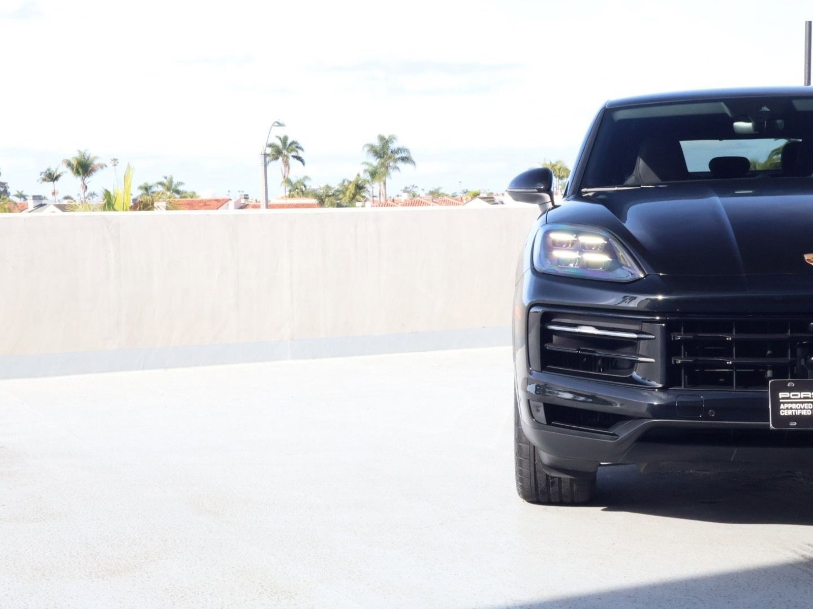 Certified 2025 Porsche Cayenne Coupe image 12