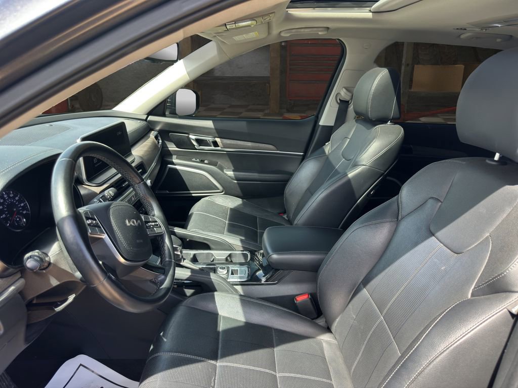 Used 2022 Kia Telluride EX w/ EX Premium Package image 15