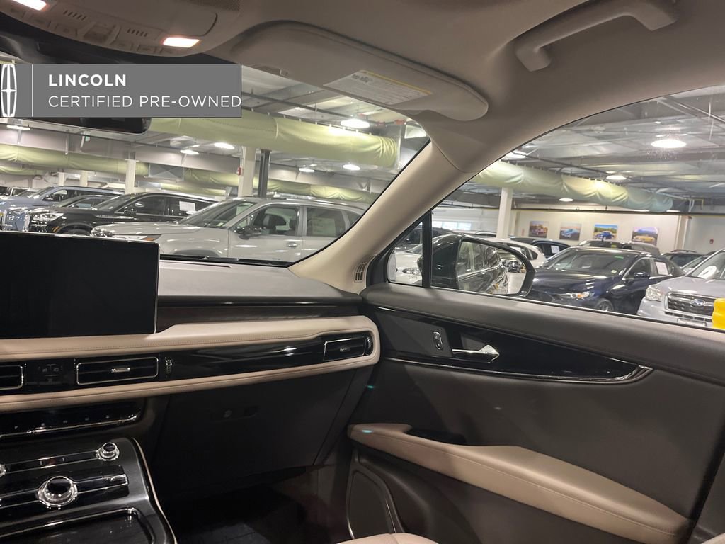 Used 2022 Lincoln Nautilus Reserve AWD/4WD image 24