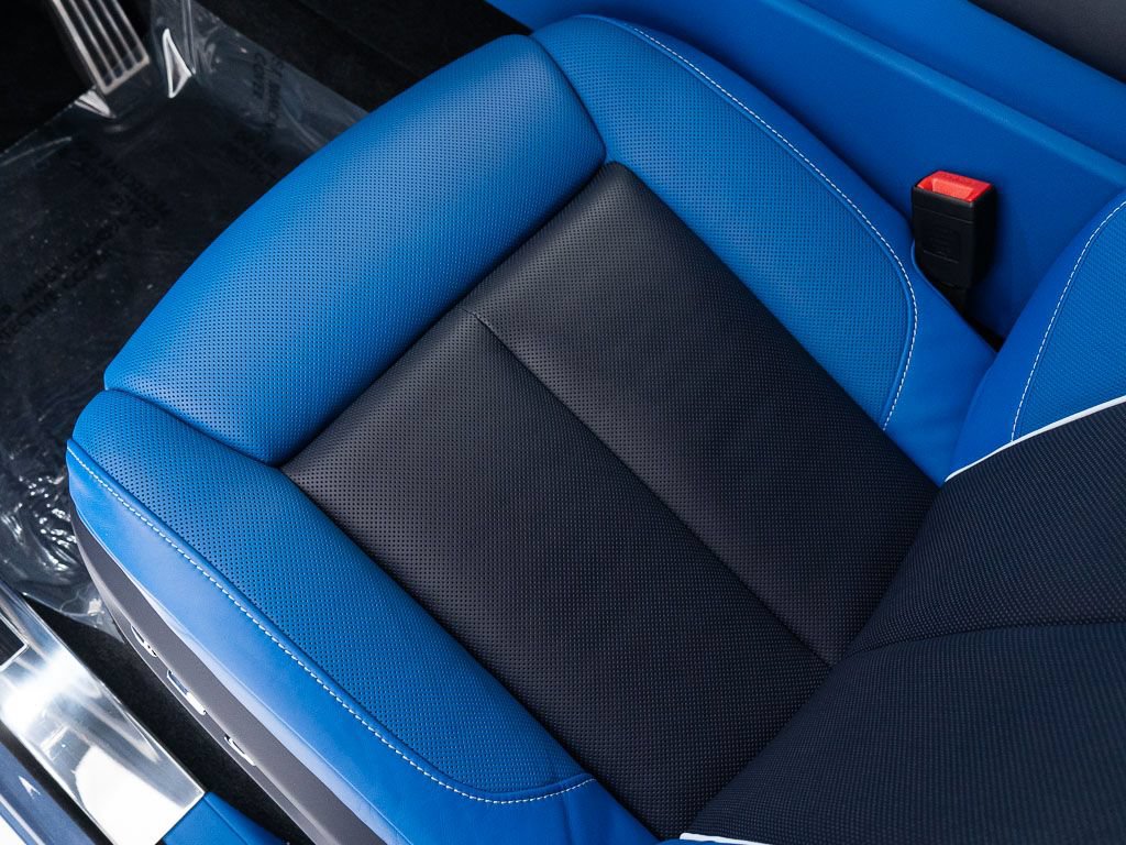 Certified 2025 Rolls-Royce Cullinan Black Badge AWD/4WD image 20