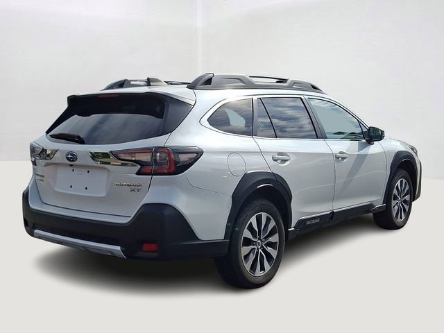 Used 2023 Subaru Outback Limited XT AWD/4WD image 6