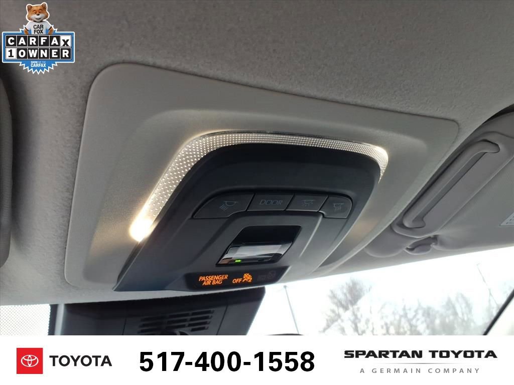 Used 2025 Toyota Corolla LE image 16