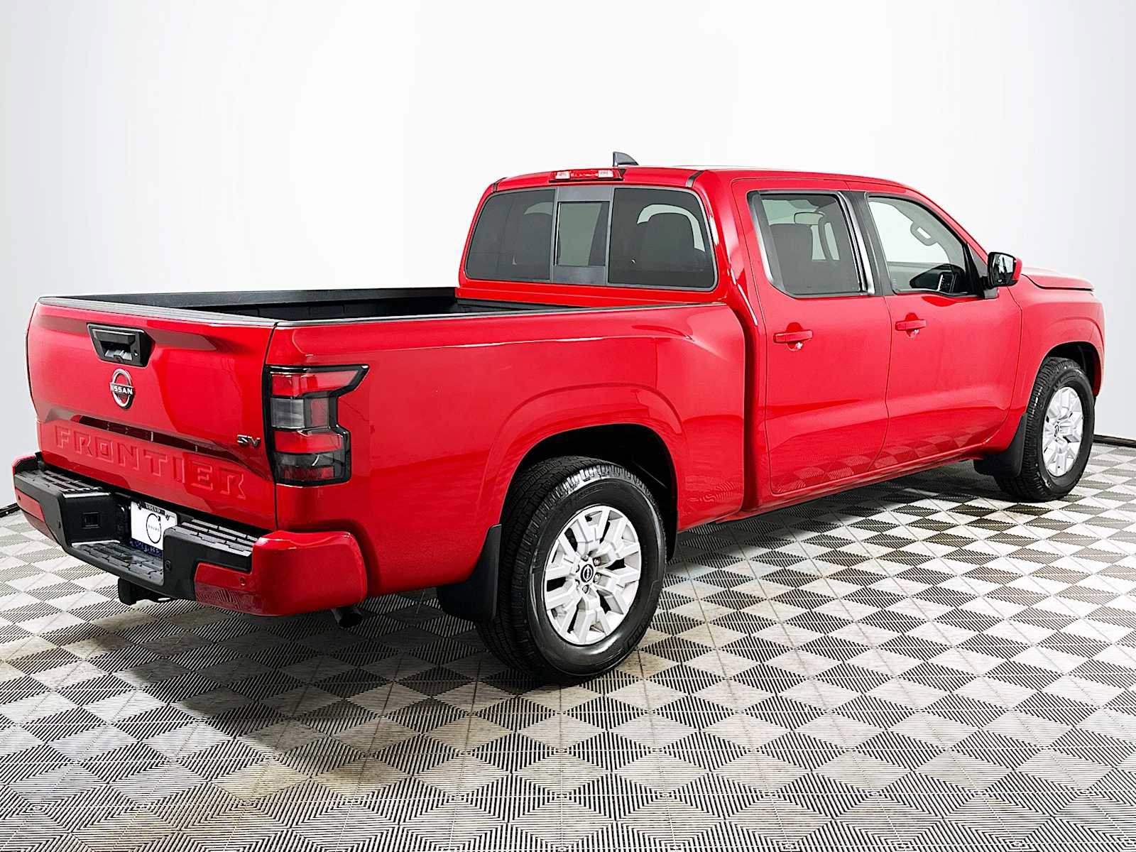 Used 2022 Nissan Frontier SV w/ Technology Package RWD image 7