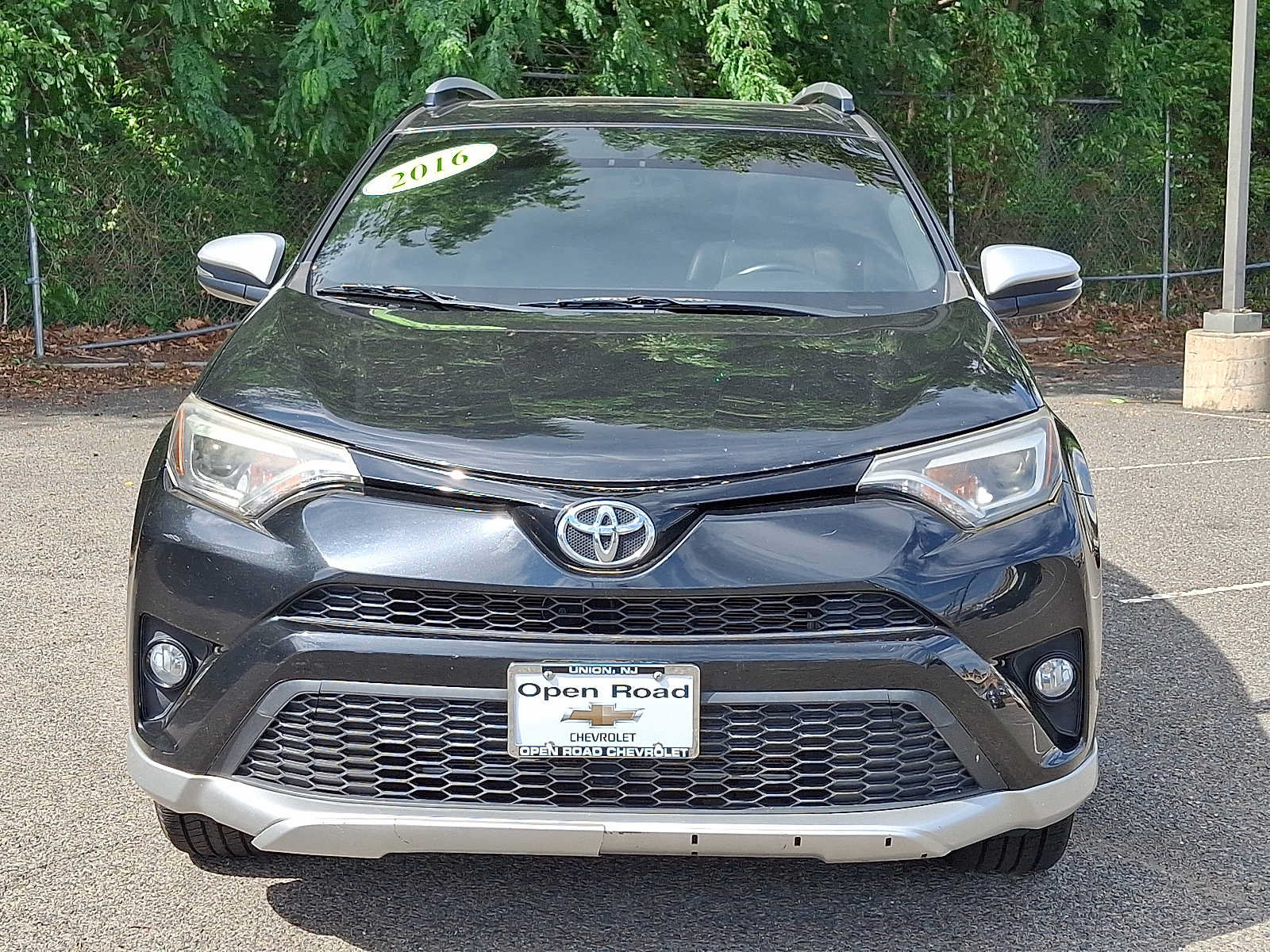 Used 2016 Toyota RAV4 SE w/ Cargo Management Package AWD/4WD image 2